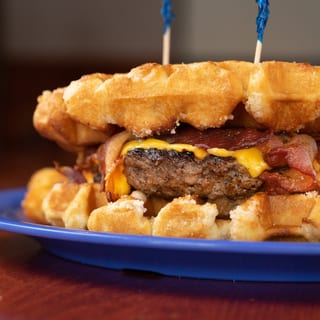 WAFFLE BURGER