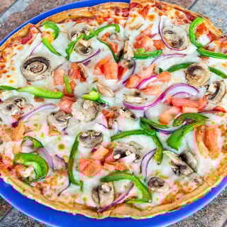 VEGGIE CAULIFLOWER PIZZA