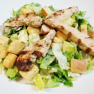 CHICKEN CEASAR SALAD